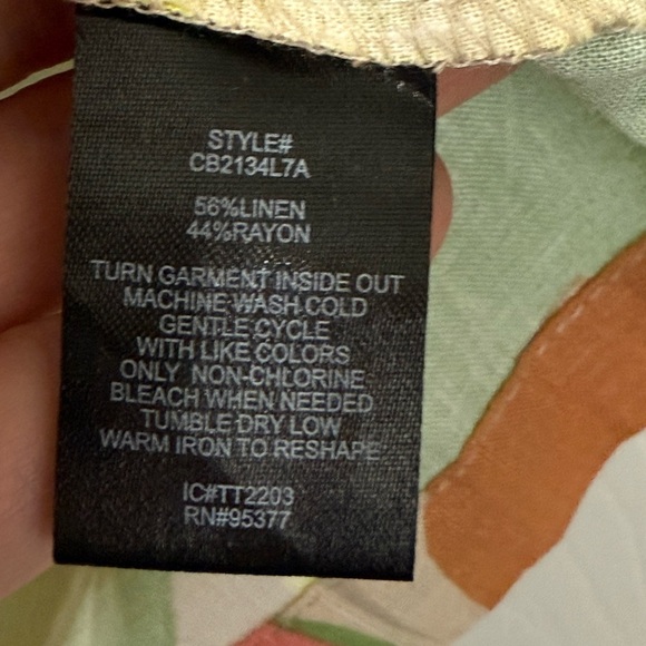 Sanctuary Women’s NWT Perfect Time Top in Flower Burst size XS - Picture 3 of 13